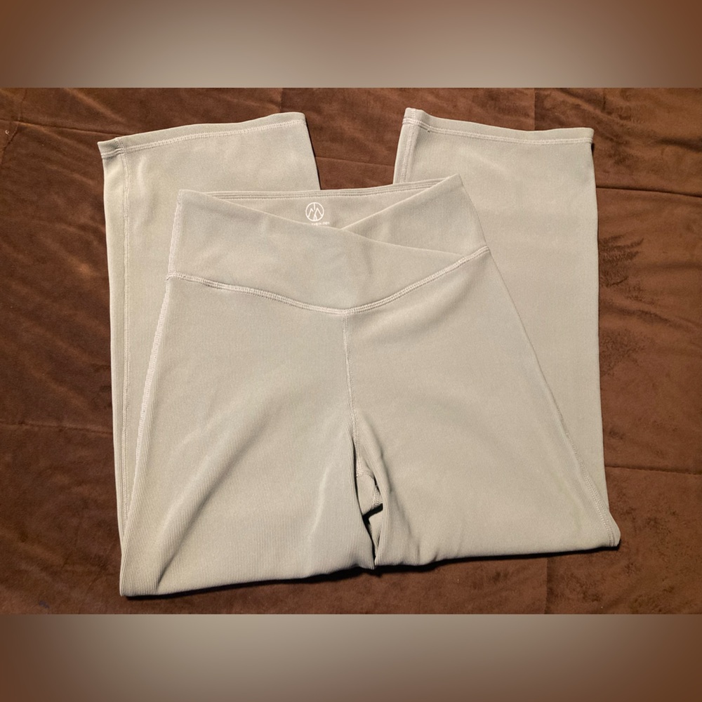 Move Theology brand, size small, Light Green Yoga Pants